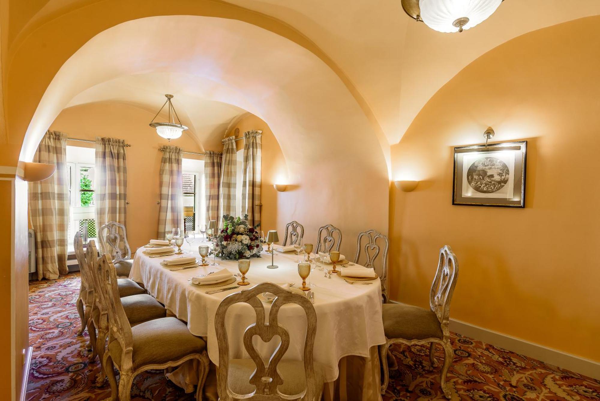 Narutis - Small Luxury Of The World Hotel Wilna